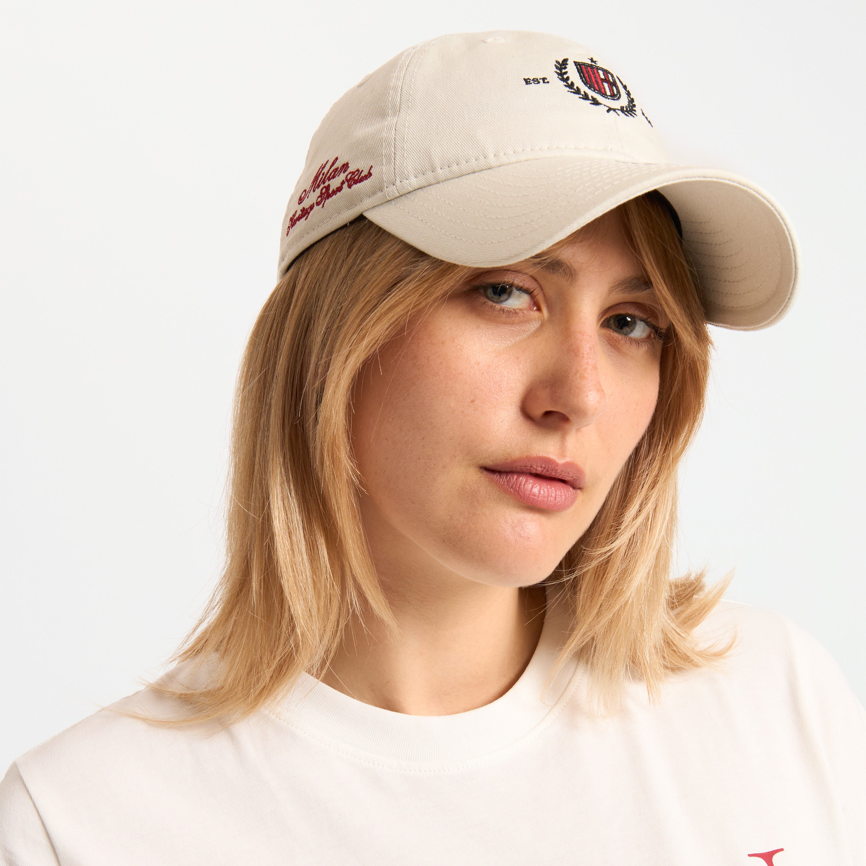 9TWENTY® NEW ERA X AC MILAN WHITE CAP WITH MILAN LOGO EMBROIDERY FOR WOMEN