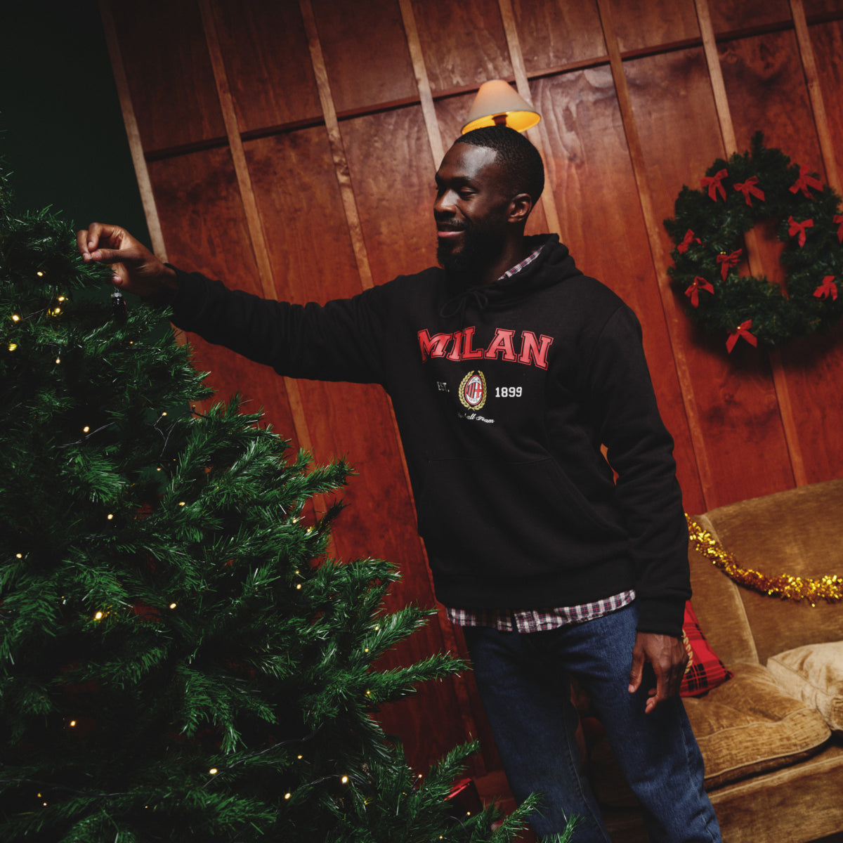 AC MILAN BLACK HOODIE COLLEGE COLLECTION