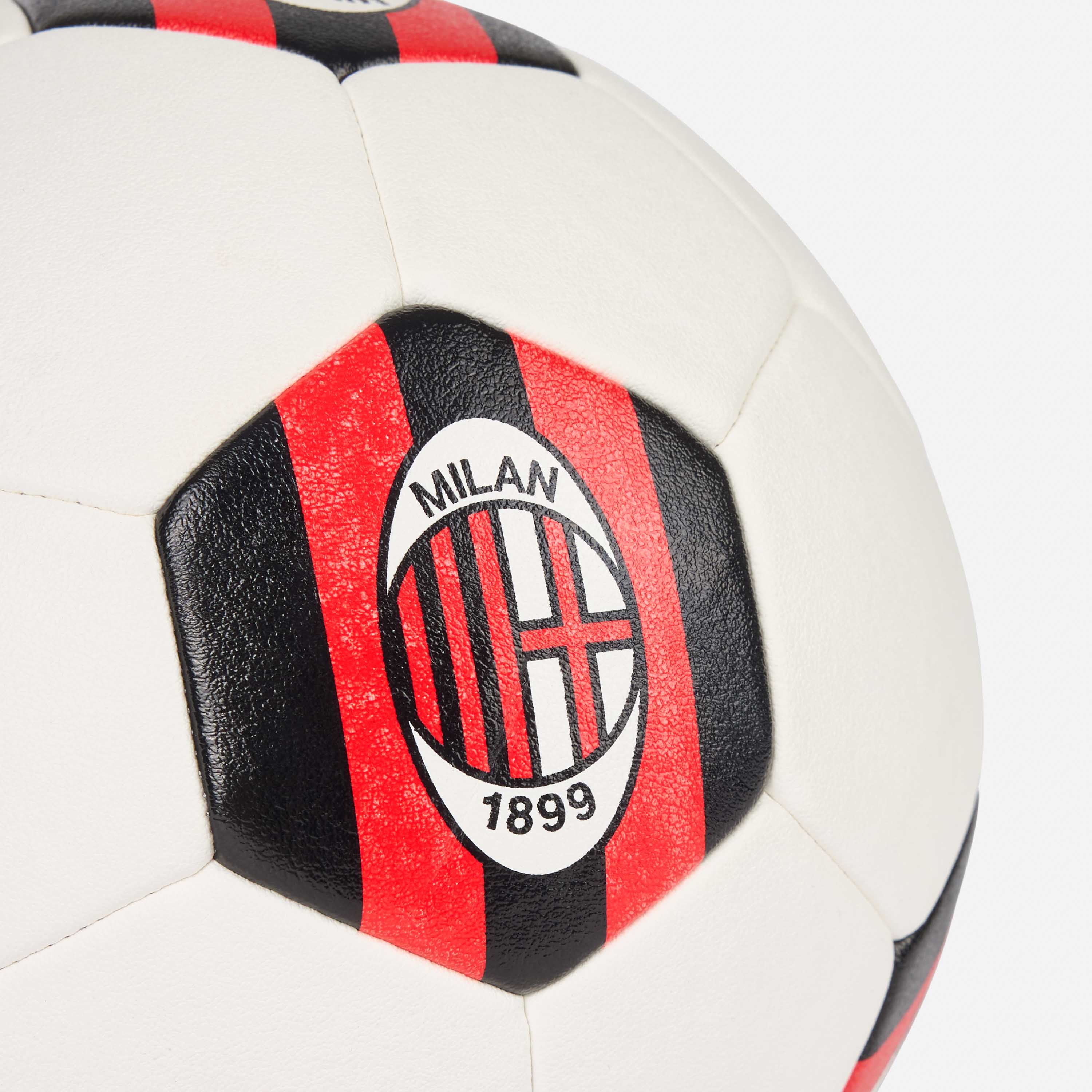 AC MILAN WHITE BALL
