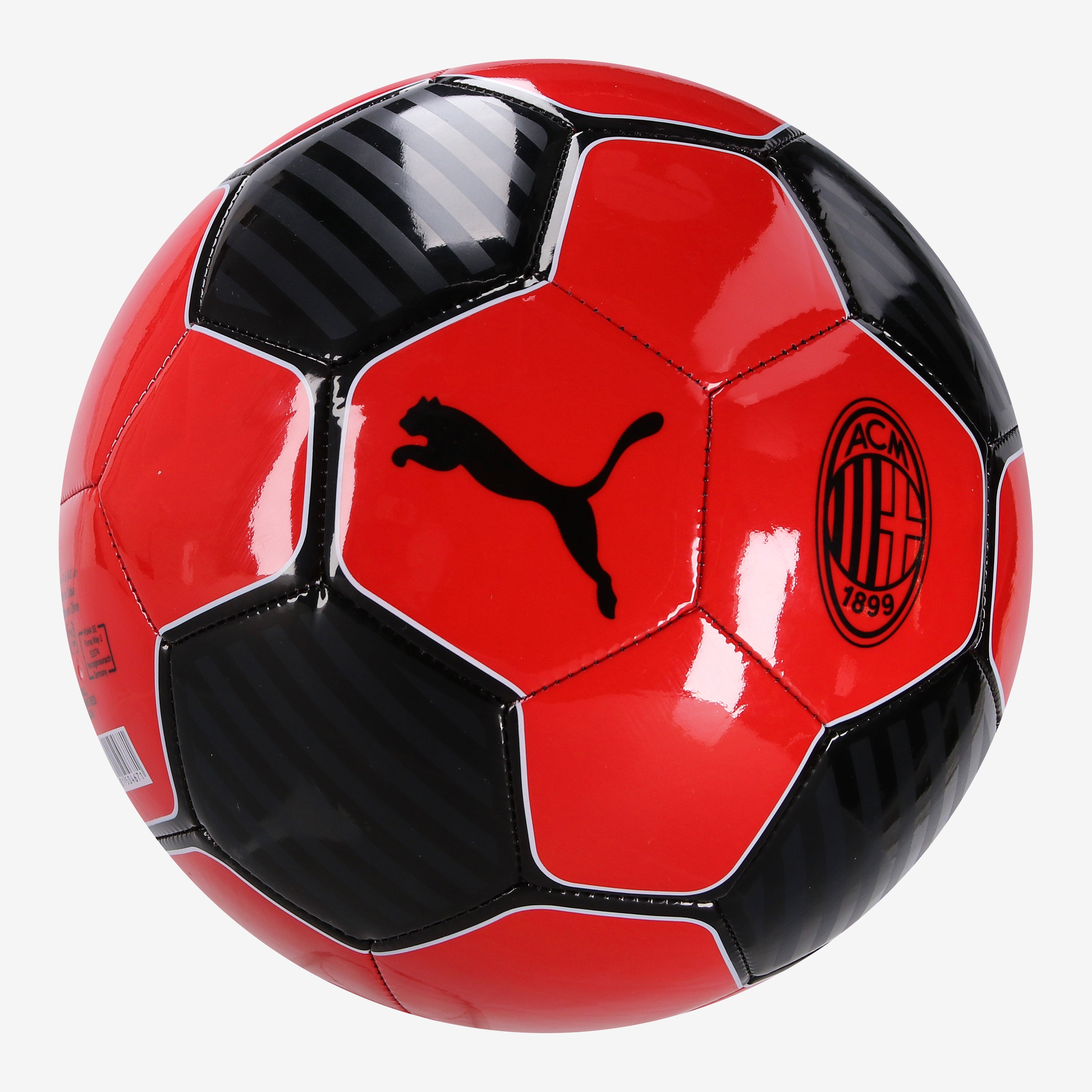 AC MILAN ESSENTIAL FOOTBALL