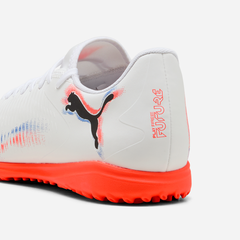 PUMA FUTURE 8 PLAY TT FOOTBALL BOOTS