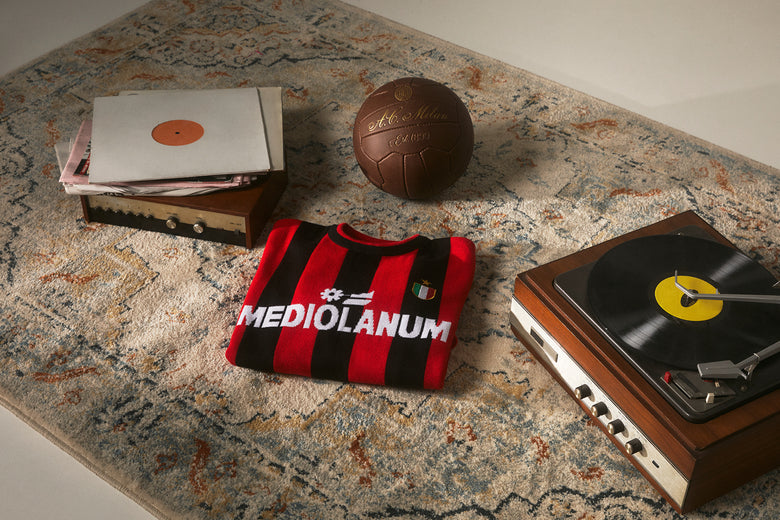 AC Milan Store  kit gara, abbigliamento, accessori, scarpe, regali  esclusivi e gadget