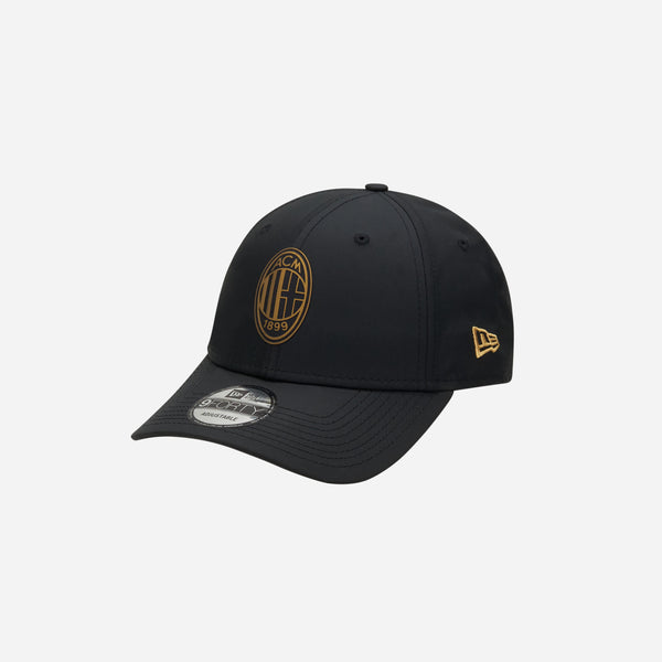年末のプロモーション特価！ 9FORTY® NEW ERA X AC MILAN CAP WITH LOGO | AC Milan Store 帽子