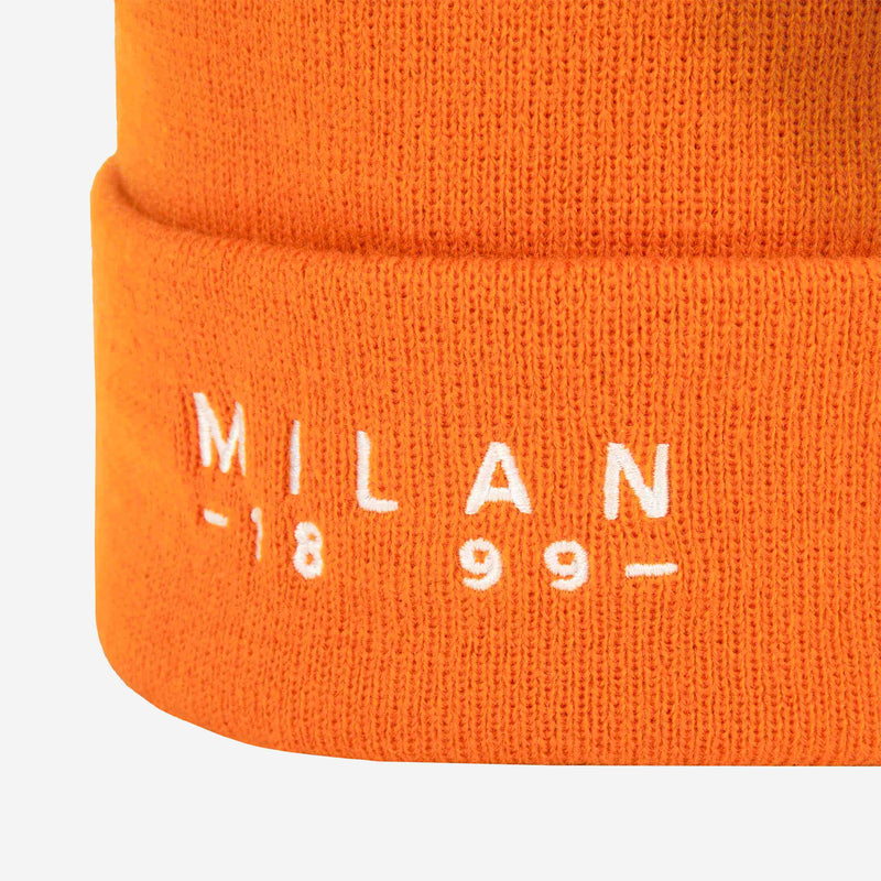 NEW ERA X AC MILAN BEANIE WITH 'AC MILAN'