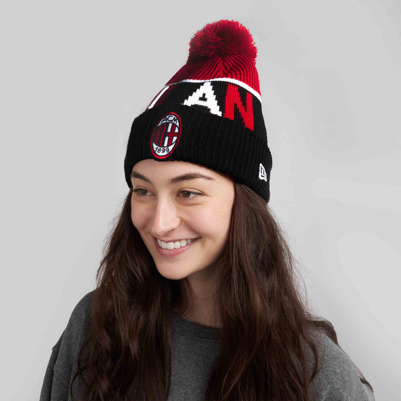 BERRETTO NEW ERA X AC MILAN CON POMPOM