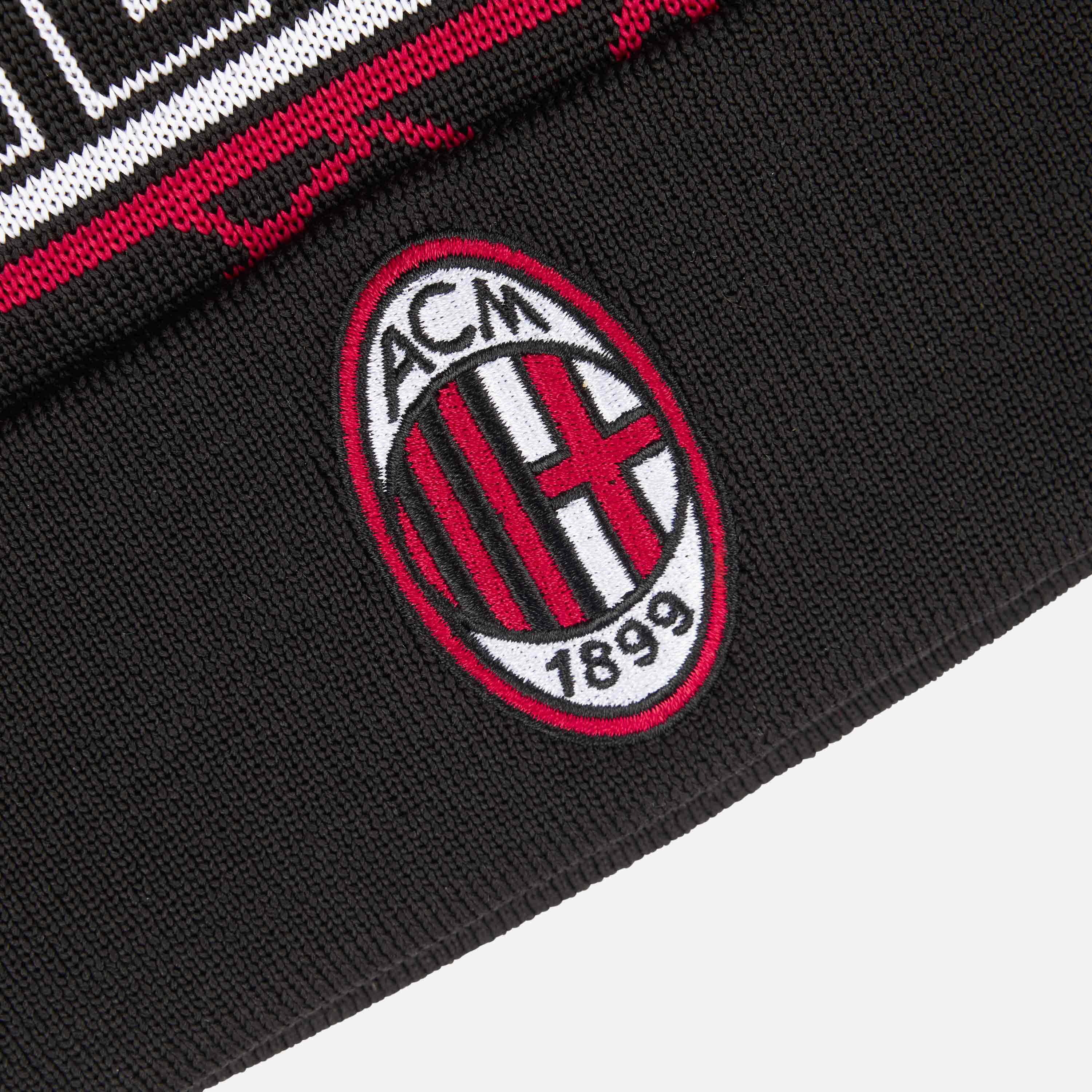 NEW ERA X AC MILAN BLACK BEANIE WITH POMPOM