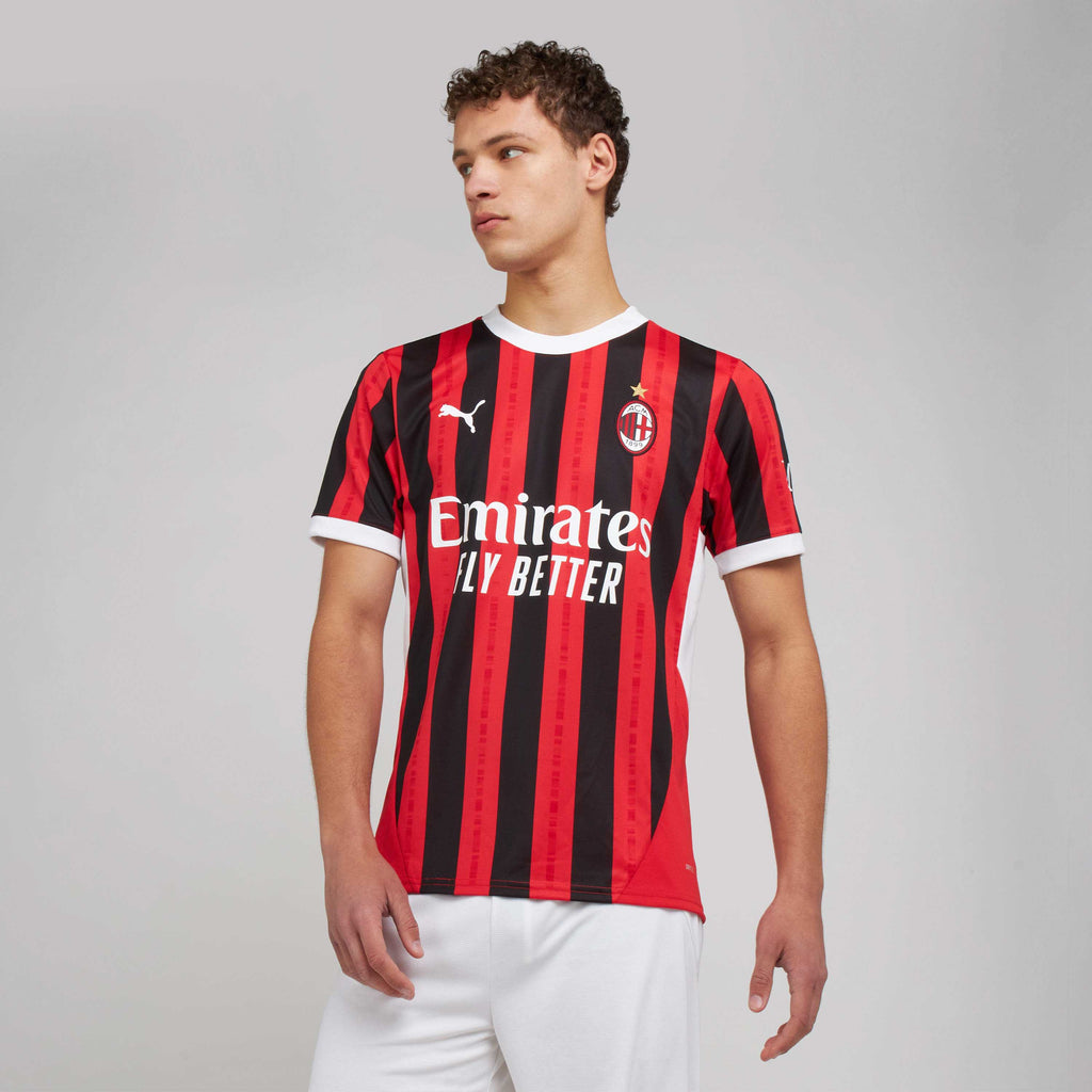 Camiseta local del AC Milan 2025-2026 de Modric | Foot Star Camiseta local del AC Milan 2025-2026 de Modric | Foot Star