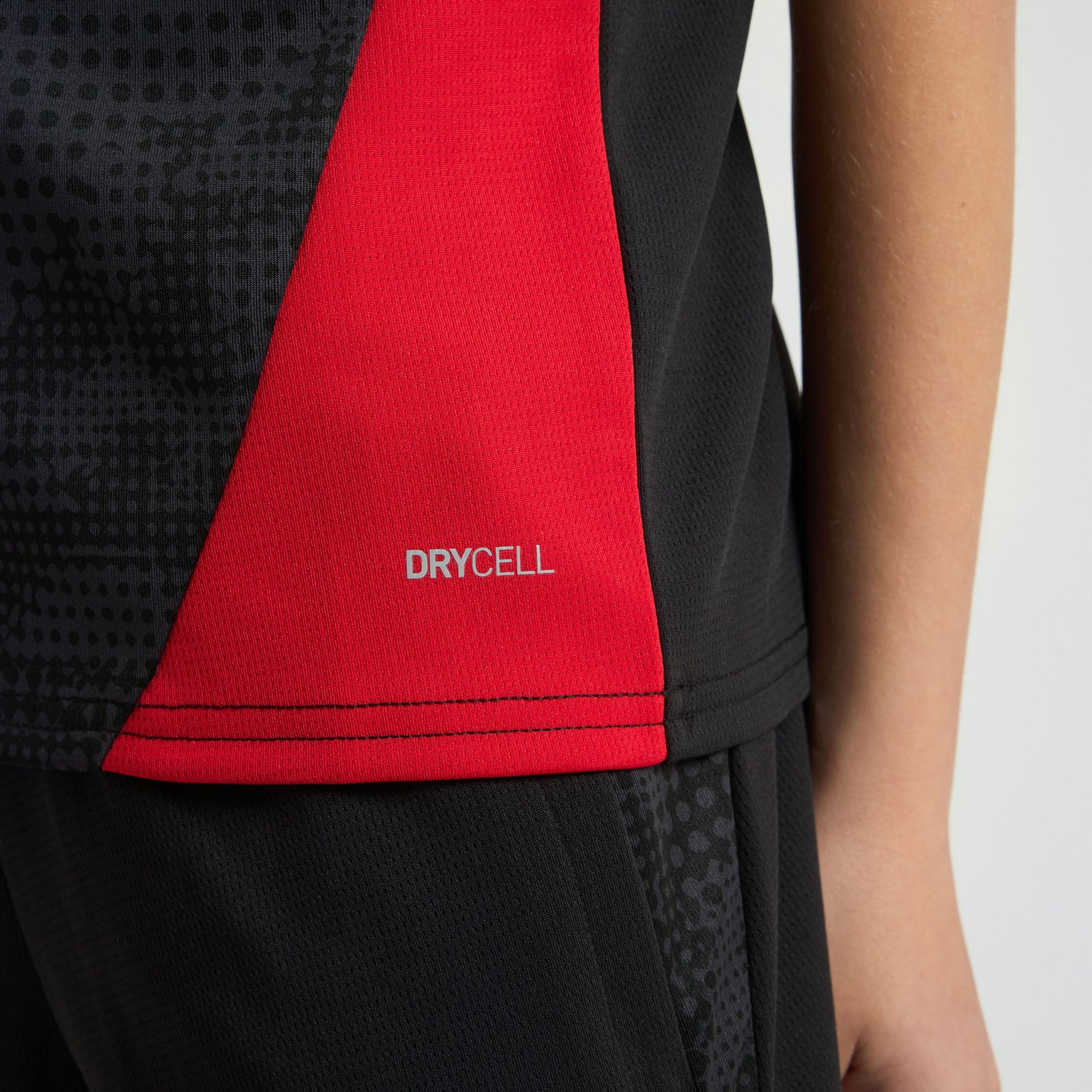 Zlatan Ibrahimovic, AC Milan Agree to 1-Year Contract Extension, image size:1600x1600