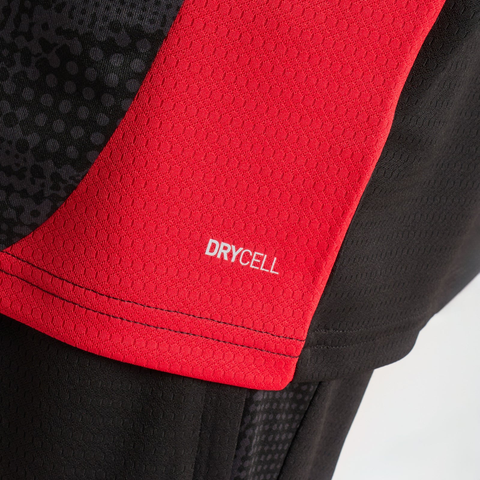 MILAN 1/4 ZIP LONG-SLEEVE TRAINING 2025/26 BLACK JERSEY | AC