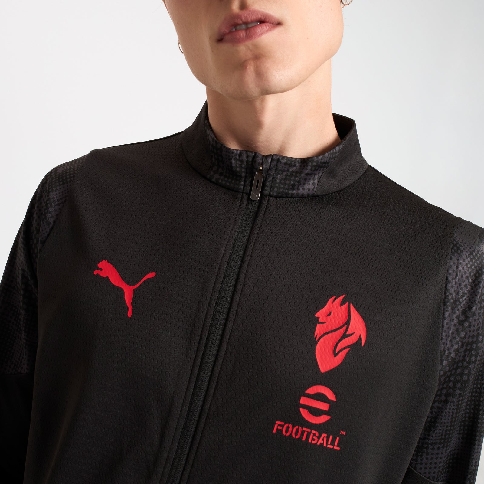 MILAN TRAINING 2025/26 BLACK JACKET WITH ZIPPER AND POCKETS | AC
