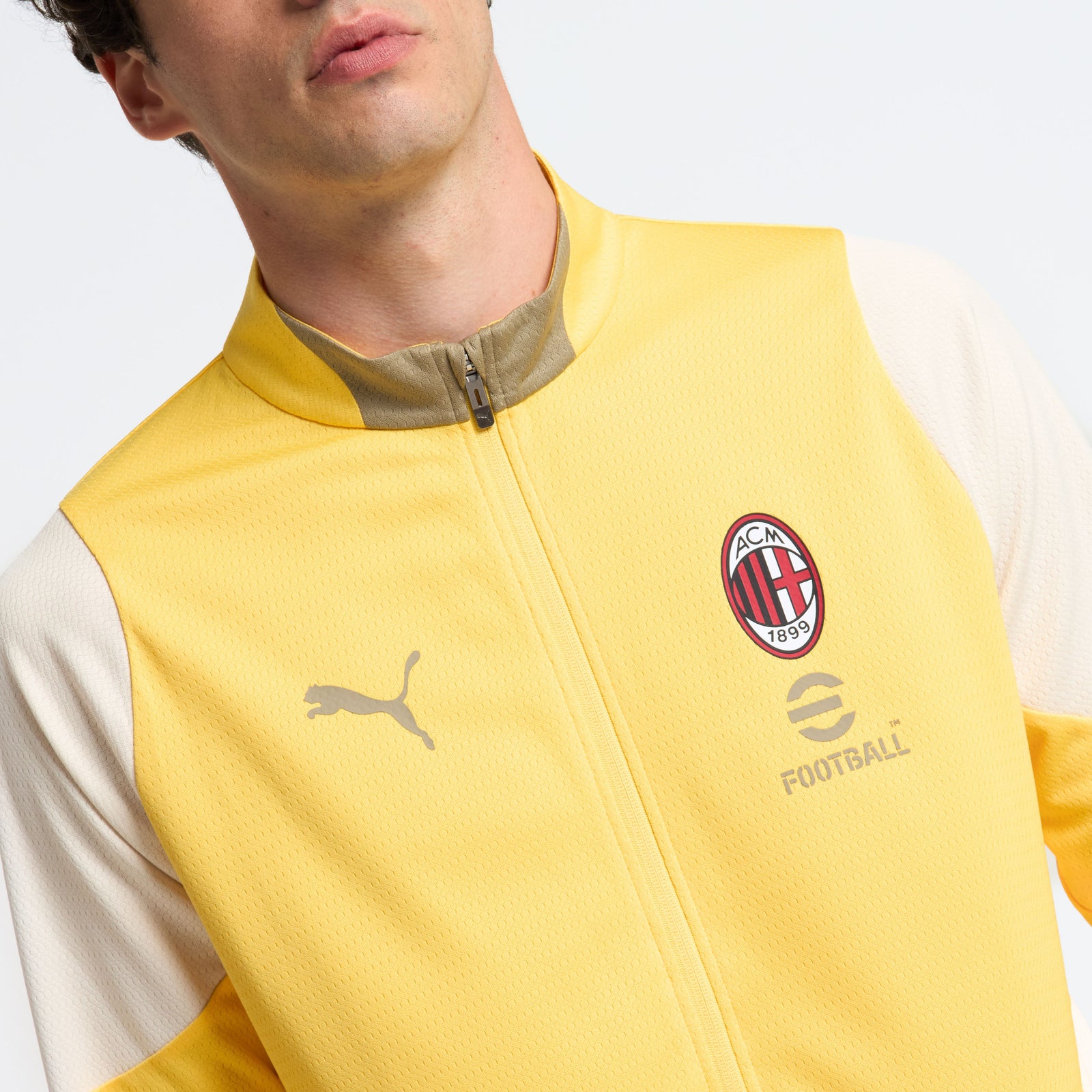 MILAN TRAINING 2025/26 YELLOW JACKET WITH ZIPPER AND POCKETS | AC