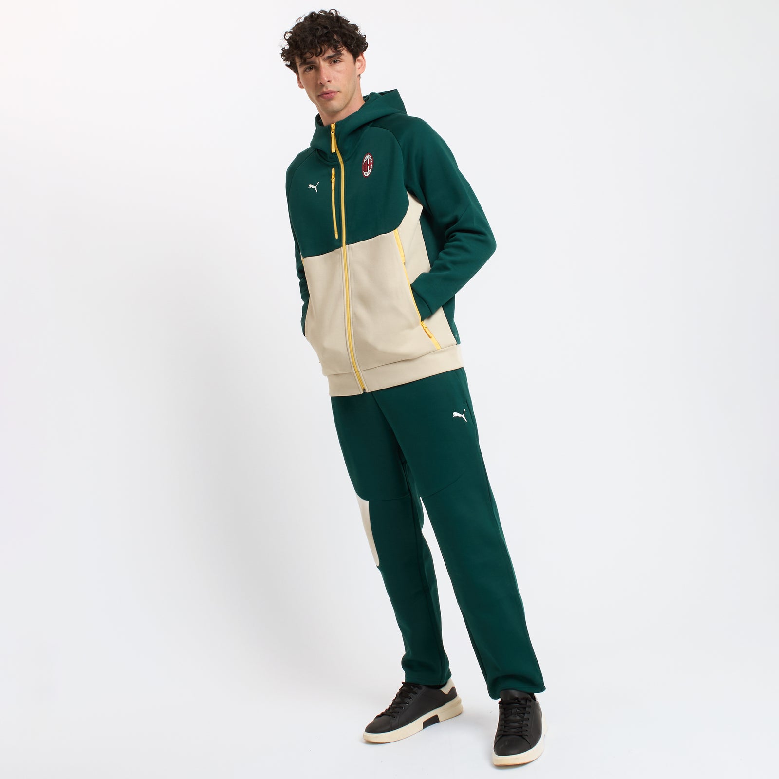 MILAN PUMATECH 2025/26 GREEN JACKET WITH ZIPPER AND HOOD | AC