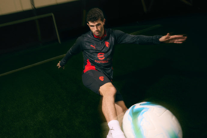 AC MILAN KIDS BLACK HOODIE CULTURE COLLECTION